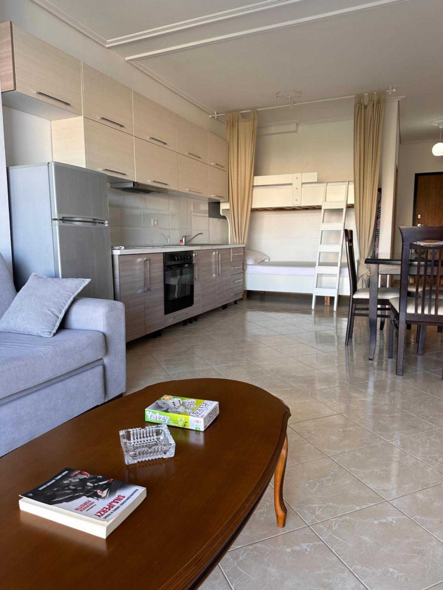 Sail Ocean View Apartments ساراندا المظهر الخارجي الصورة